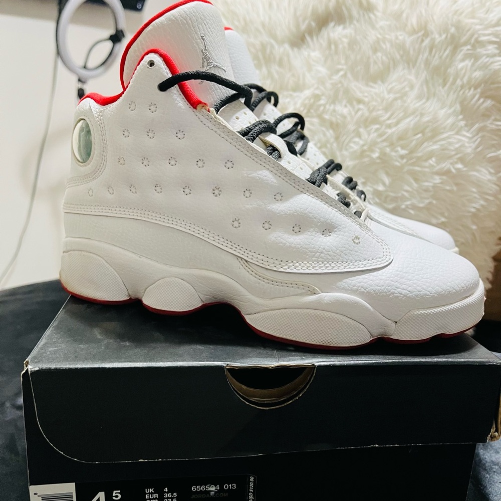*SOLD* Jordan 13s “History of Flight” 4.5Y
